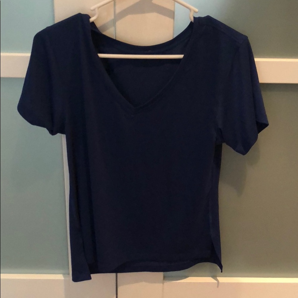 Lulu lemon vneck